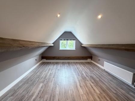3 bedroom Barn Conversion to let in Kneeton Road, East Bridgford, NG13