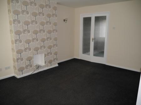 2 bedroom Semi-detached house to let in Solway Close, Melton Mowbray, LE13