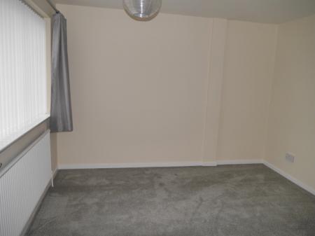 2 bedroom Semi-detached house to let in Solway Close, Melton Mowbray, LE13