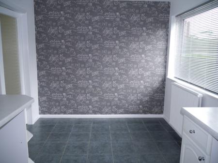 2 bedroom Semi-detached house to let in Solway Close, Melton Mowbray, LE13