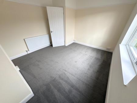 3 bedroom Semi-detached house to let in Lake Terrace, Melton Mowbray, LE13