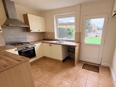 3 bedroom Semi-detached house to let in Lake Terrace, Melton Mowbray, LE13