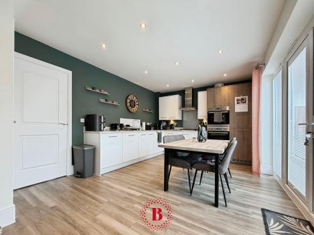 3 bedroom Semi-detached house for sale in Sedbergh Close, Newton, NG13