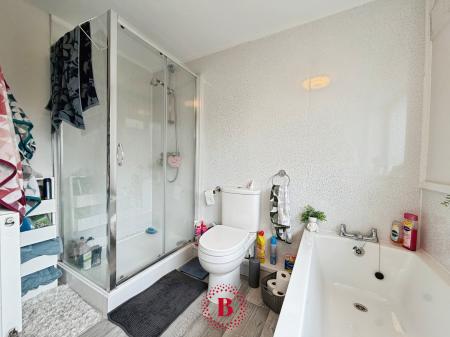 3 bedroom Semi-detached house for sale in Laycock Avenue, Melton Mowbray, LE13