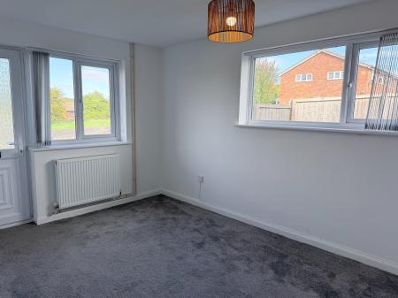 1 bedroom Terraced House to let in Robin Crescent, Melton Mowbray, LE13