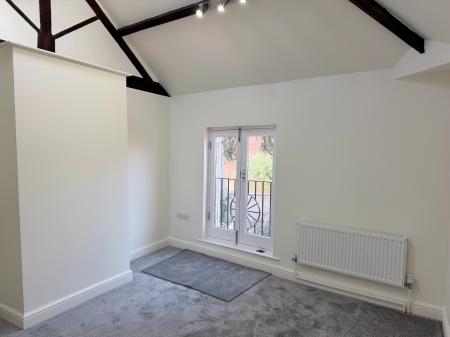 2 bedroom Semi-detached house to let in Park Lane, Melton Mowbray, LE13