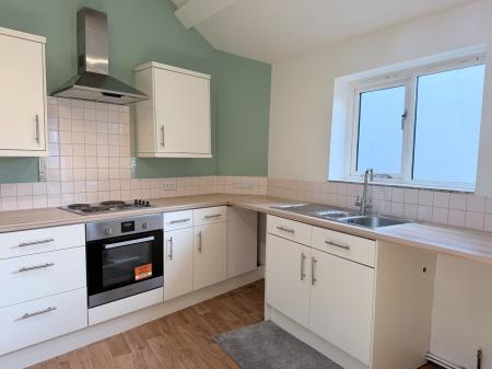 2 bedroom Semi-detached house to let in Park Lane, Melton Mowbray, LE13