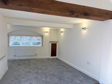 2 bedroom Semi-detached house to let in Park Lane, Melton Mowbray, LE13