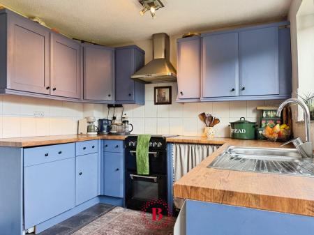 3 bedroom Semi-detached house for sale in Hawthorn Drive, Melton Mowbray, LE13