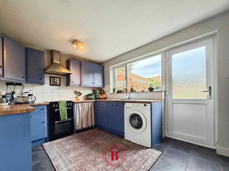3 bedroom Semi-detached house for sale in Hawthorn Drive, Melton Mowbray, LE13