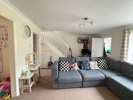 3 bedroom Semi-detached house to let in Grange Drive, Melton Mowbray, LE13