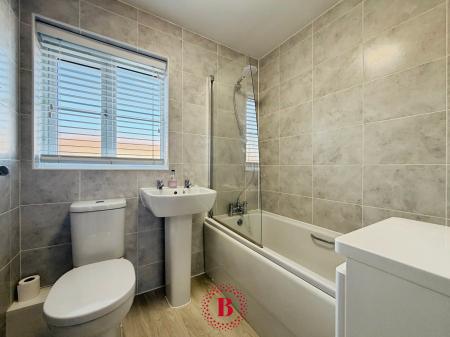 4 bedroom Semi-detached house for sale in Discovery Drive, Melton Mowbray, LE13