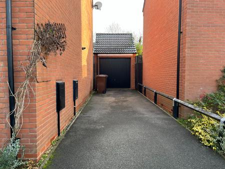 4 bedroom Semi-detached house to let in Kipling Drive, Melton Mowbray, LE13