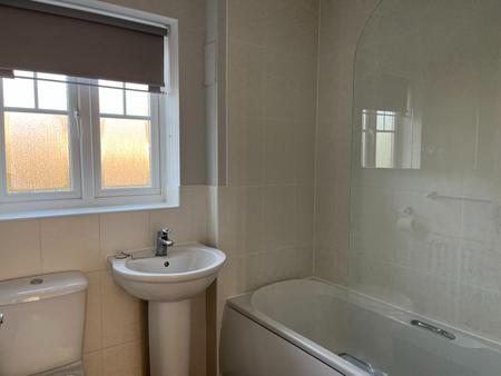 4 bedroom Semi-detached house to let in Kipling Drive, Melton Mowbray, LE13