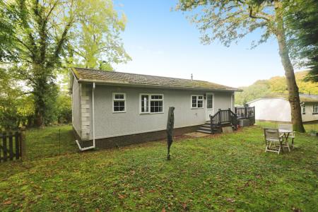 2 bedroom Park home for sale in Burnham Green Road, Welwyn, AL6