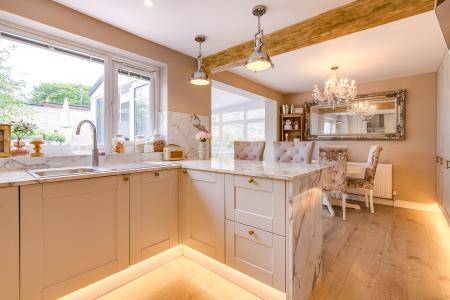 3 bedroom Semi-detached house for sale in Canham Close, Kimpton, SG4