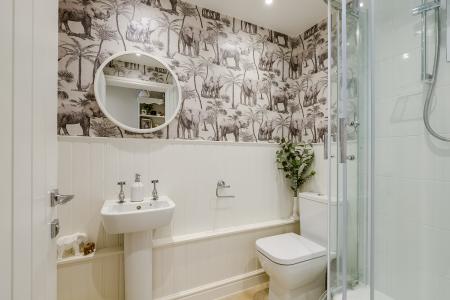 3 bedroom Semi-detached house for sale in Canham Close, Kimpton, SG4