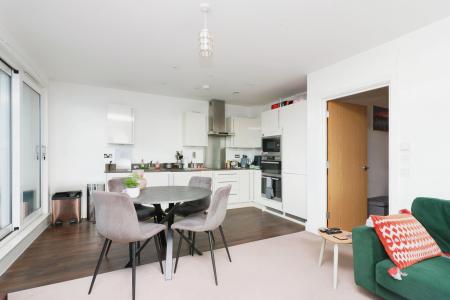 2 bedroom Flat for sale in Charrington Place, St Albans, AL1