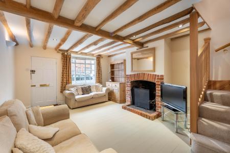 2 bedroom Cottage for sale in Church Street, Welwyn, AL6