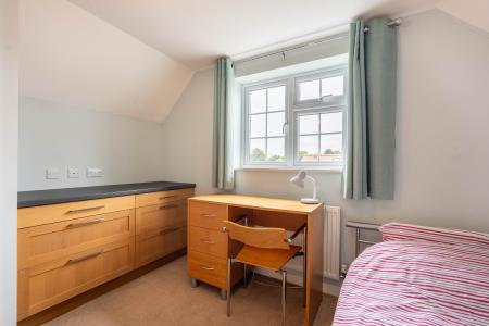 2 bedroom Cottage for sale in Church Street, Welwyn, AL6