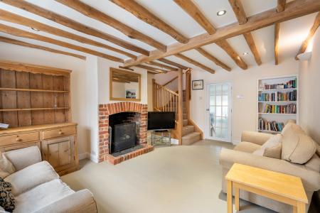2 bedroom Cottage for sale in Church Street, Welwyn, AL6