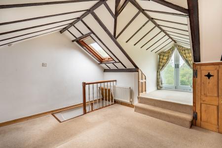 2 bedroom End of terrace house for sale in Codicote Road, Welwyn, AL6