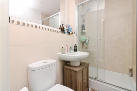 2 bedroom Flat for sale in Noble Court, Drury Lane, Stevenage SG1