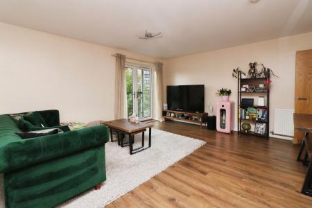 2 bedroom Flat for sale in Noble Court, Drury Lane, Stevenage SG1