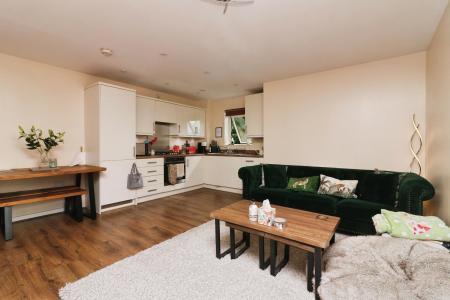 2 bedroom Flat for sale in Noble Court, Drury Lane, Stevenage SG1