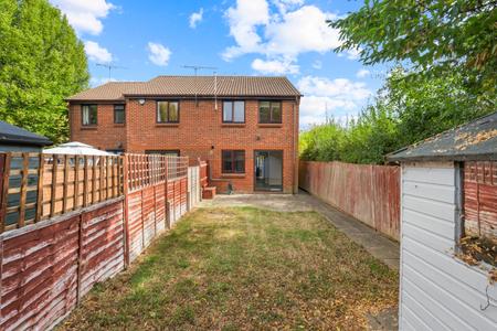 3 bedroom End of terrace house for sale in Duncan Close, Welwyn Garden City, Herts, AL7