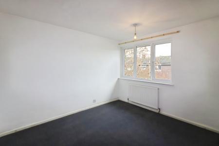 3 bedroom Terraced House for sale in Goldings Crescent, Hatfield, AL10