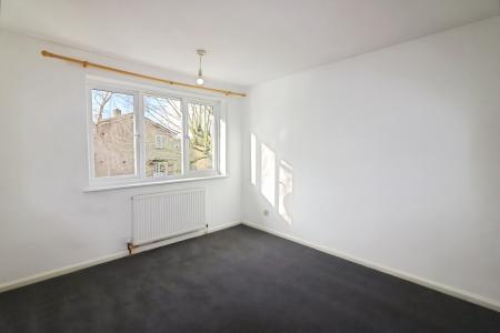 3 bedroom Terraced House for sale in Goldings Crescent, Hatfield, AL10