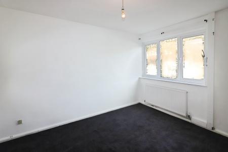 3 bedroom Terraced House for sale in Goldings Crescent, Hatfield, AL10