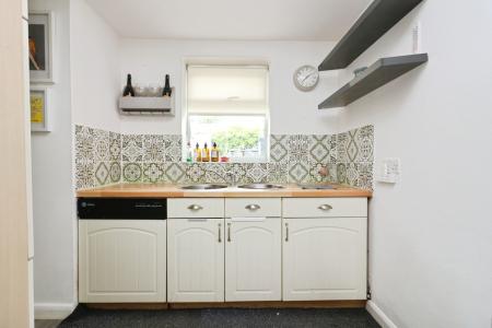 3 bedroom Semi-detached house for sale in Grange Rise, Hitchin, SG4