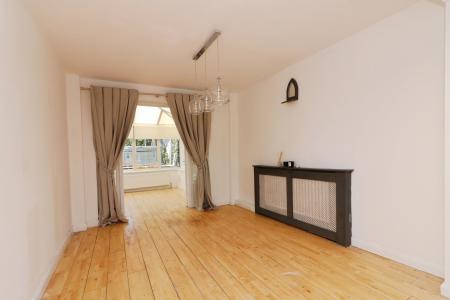 3 bedroom Semi-detached house for sale in Grange Rise, Hitchin, SG4