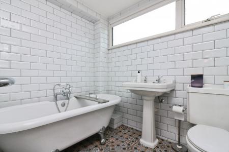 3 bedroom Semi-detached house for sale in Grange Rise, Hitchin, SG4