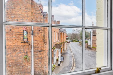 3 bedroom End of terrace house for sale in High Street, Welwyn, Herts, AL6