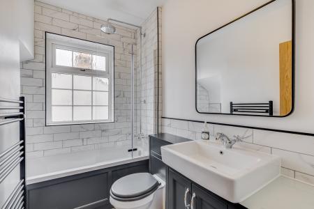 3 bedroom End of terrace house for sale in High Street, Welwyn, Herts, AL6