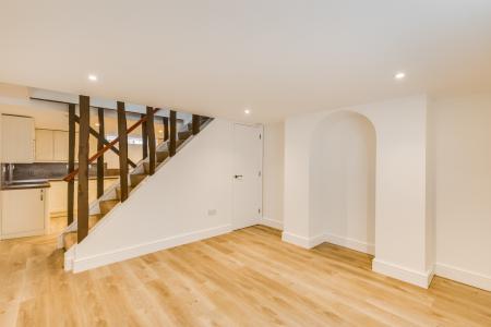 3 bedroom End of terrace house for sale in High Street, Welwyn, Herts, AL6