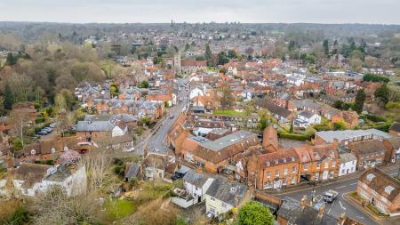 3 bedroom End of terrace house for sale in High Street, Welwyn, Herts, AL6
