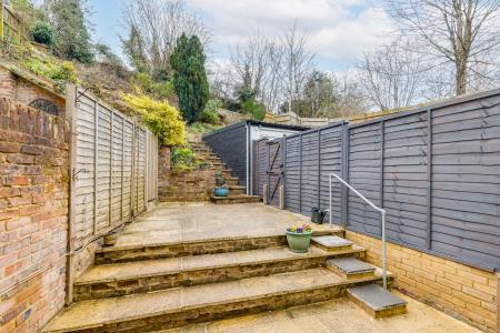 3 bedroom End of terrace house for sale in High Street, Welwyn, Herts, AL6