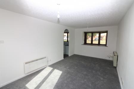 2 bedroom Flat for sale in Kerr Close, Knebworth, SG3