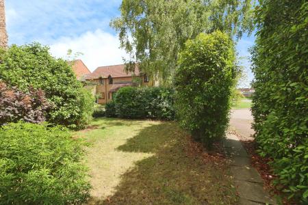 1 bedroom Cluster house for sale in Mardleybury Road, Woolmer Green, SG3