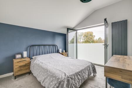 4 bedroom Semi-detached house for sale in Meadow Way, Codicote, SG4