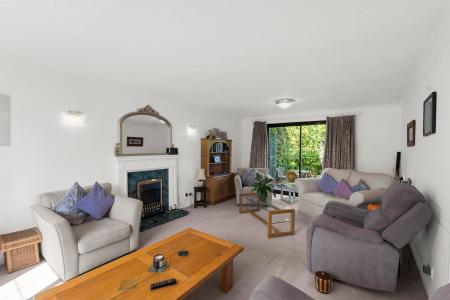 4 bedroom Detached house for sale in Mendlesham, Welwyn Garden City, AL7