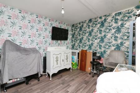 4 bedroom Semi-detached house for sale in Oak Grove, Hatfield, AL10