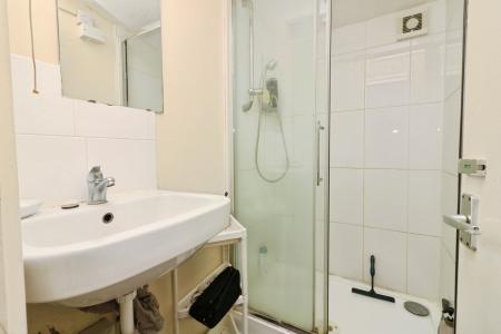 4 bedroom Semi-detached house for sale in Oak Grove, Hatfield, AL10