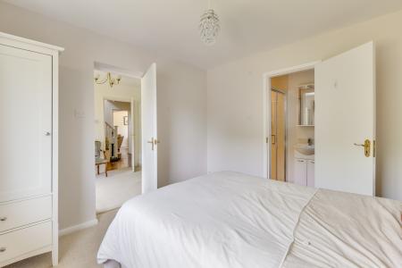 4 bedroom Detached house for sale in Oakhill Drive, Welwyn, AL6