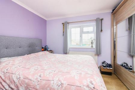 2 bedroom Cluster house for sale in Old School Close, Codicote, Herts, SG4