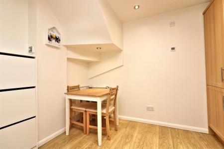 2 bedroom Cluster house for sale in Old School Close, Codicote, Herts, SG4